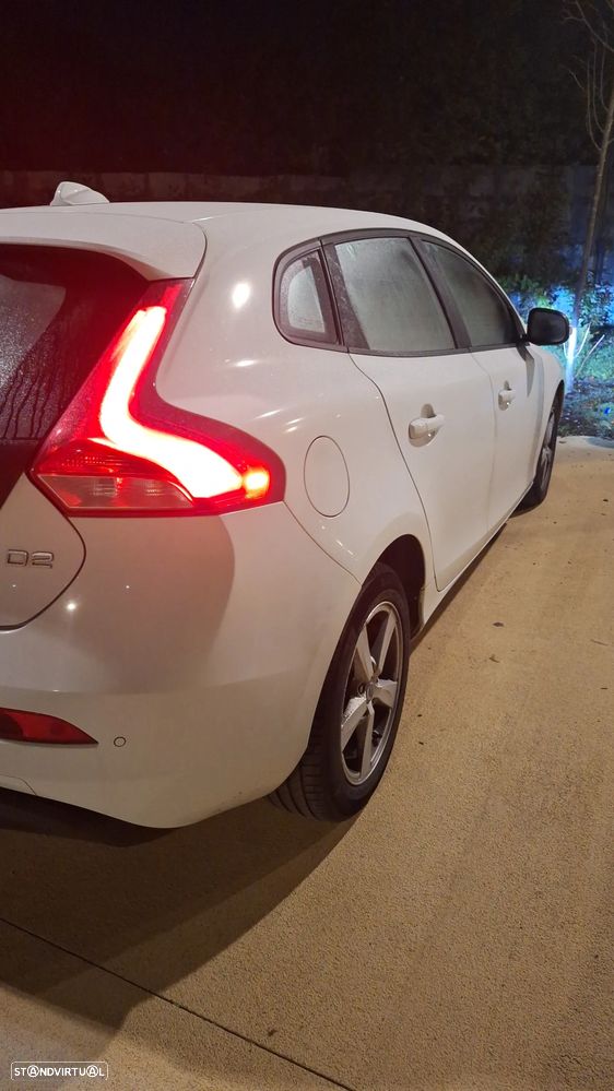 Volvo V40 D2 Momentum - 11