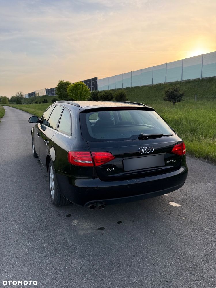 Audi A4 Avant 2.0 TDI - 12