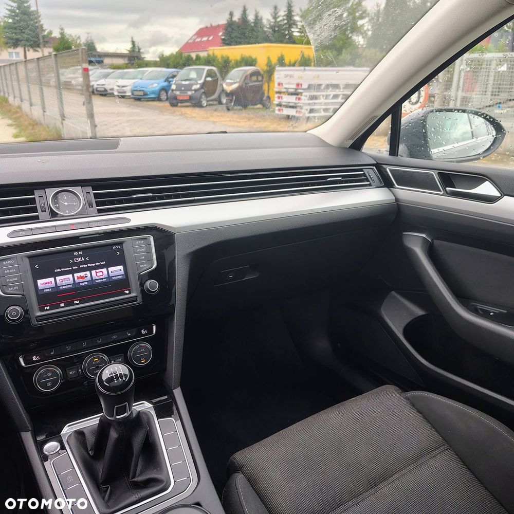 Volkswagen Passat 2.0 TDI BMT Comfortline - 14