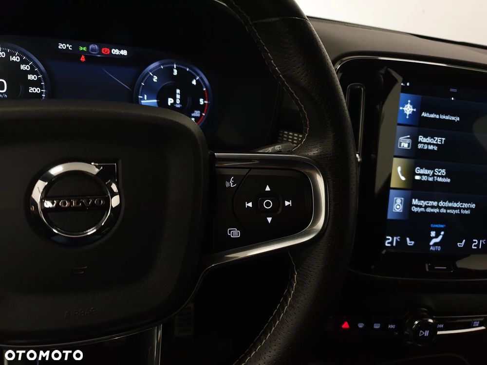 Volvo XC 40 D4 AWD R-Design - 12