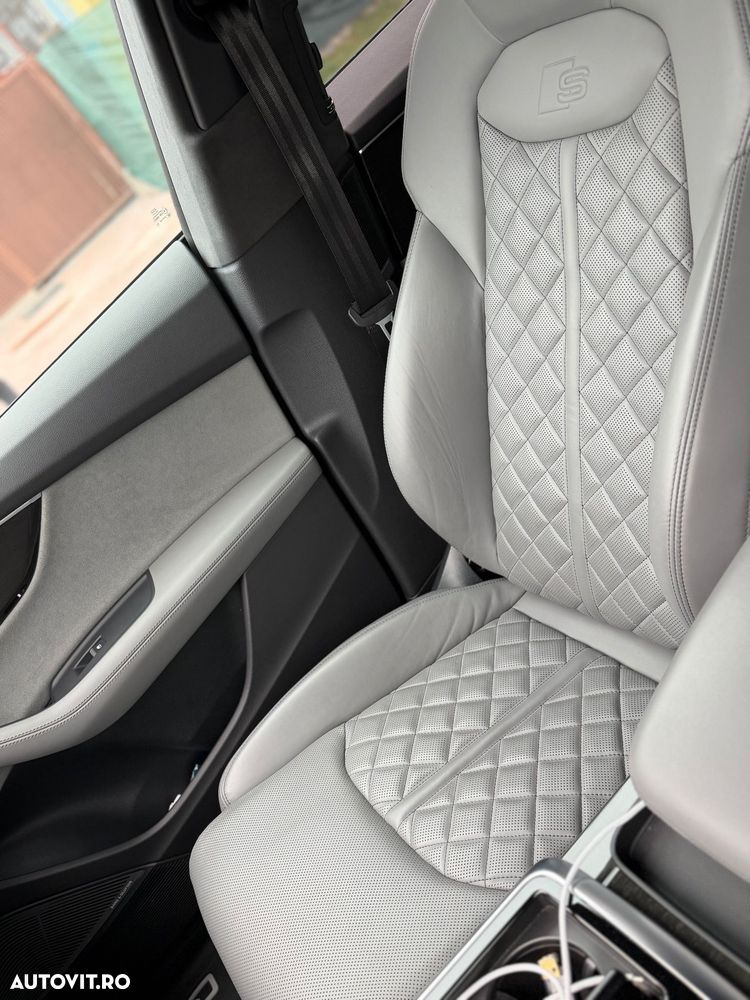 Audi Q8 55 TFSI quattro Tiptronic MHEV - 15