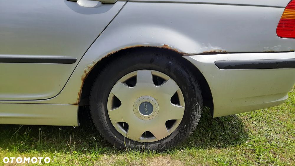 BMW Seria 3 318d - 10