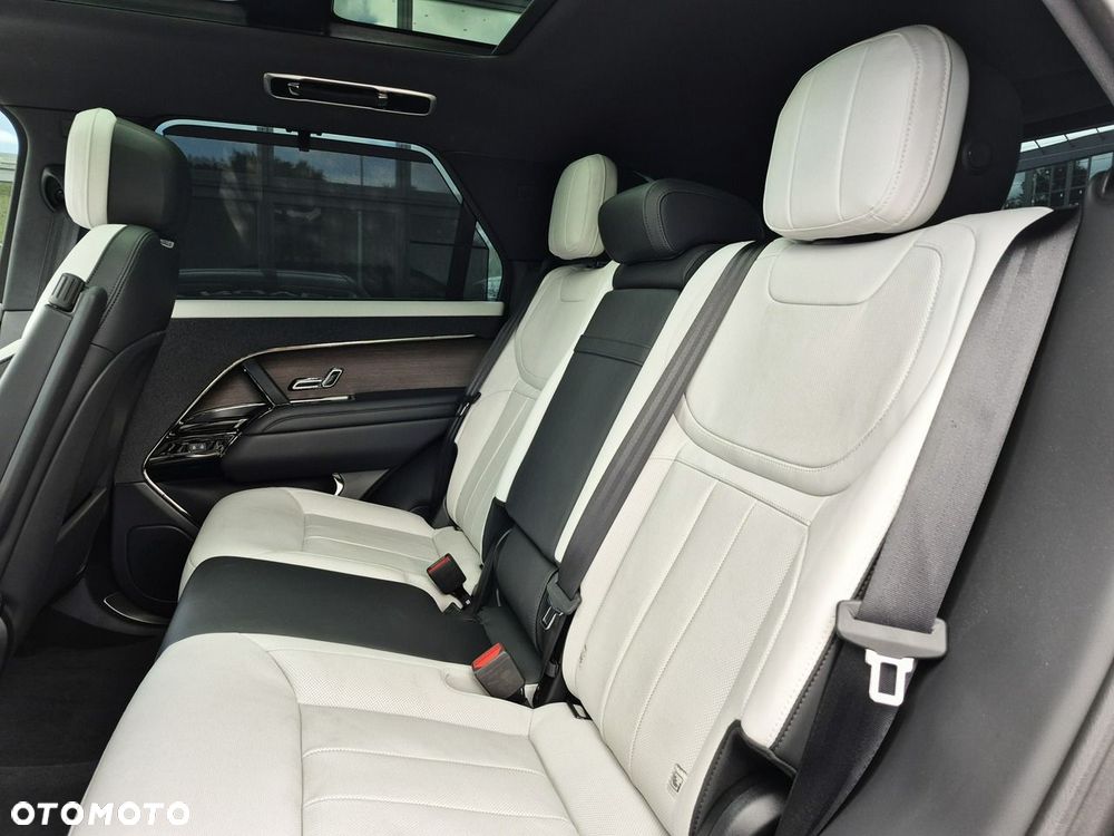 Land Rover Range Rover Sport D250 Dynamic SE - 26
