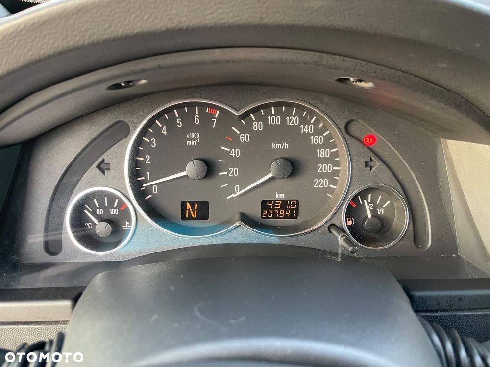 Opel Meriva 1.6 16V Cosmo Easytronic - 25