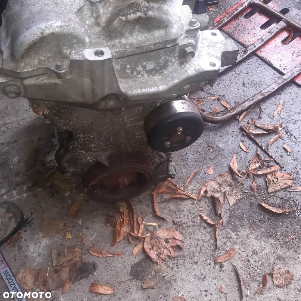 Silnik 1.6 Nissan Juke Micra QASHQAI HR16 8 WTRYSKÓW - 2
