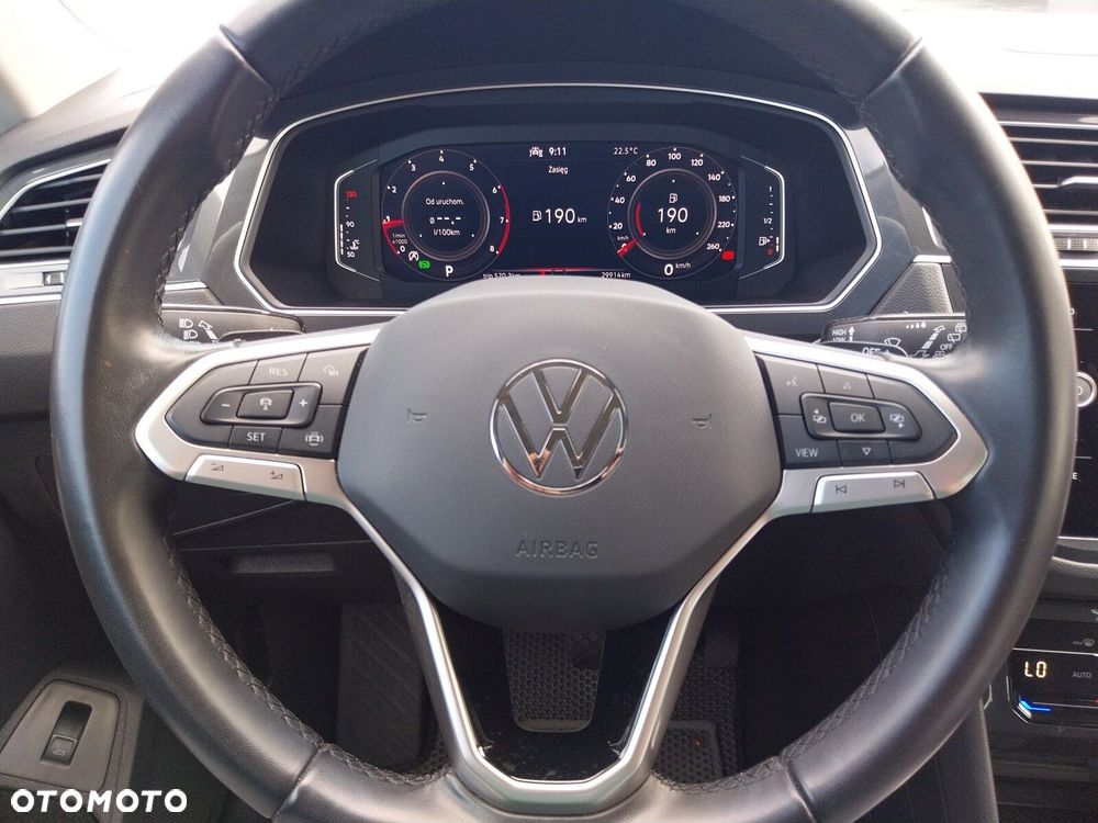 Volkswagen Tiguan - 16