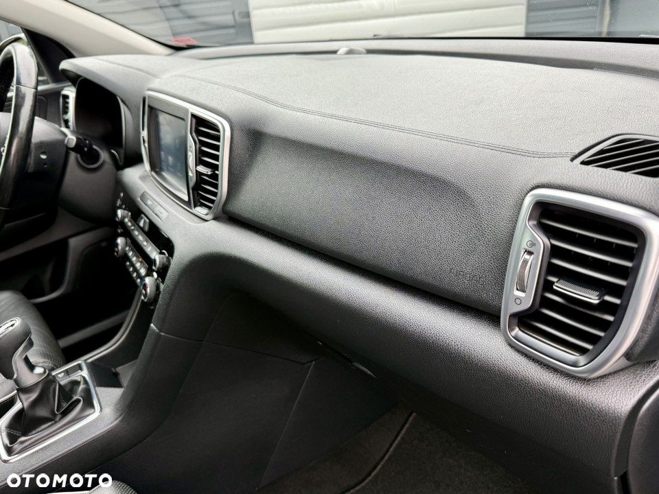 Kia Sportage 1.6 GDI 2WD Black Edition - 31