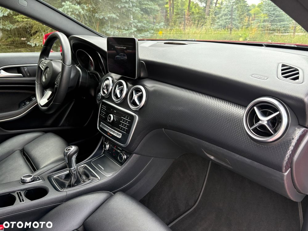 Mercedes-Benz Klasa A 180 (BlueEFFICIENCY) Urban - 13