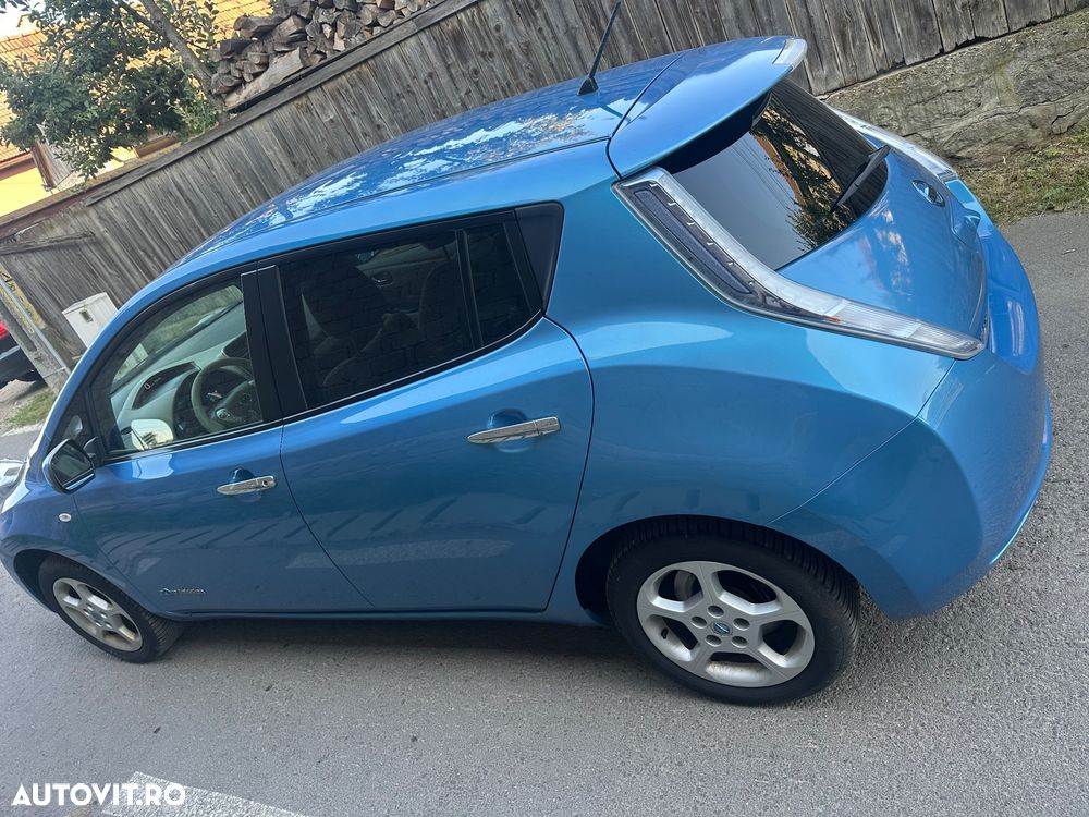 Nissan Leaf 2011 photo 4