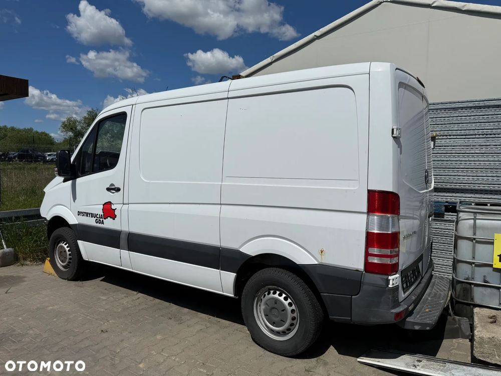 Mercedes-Benz Sprinter - 2