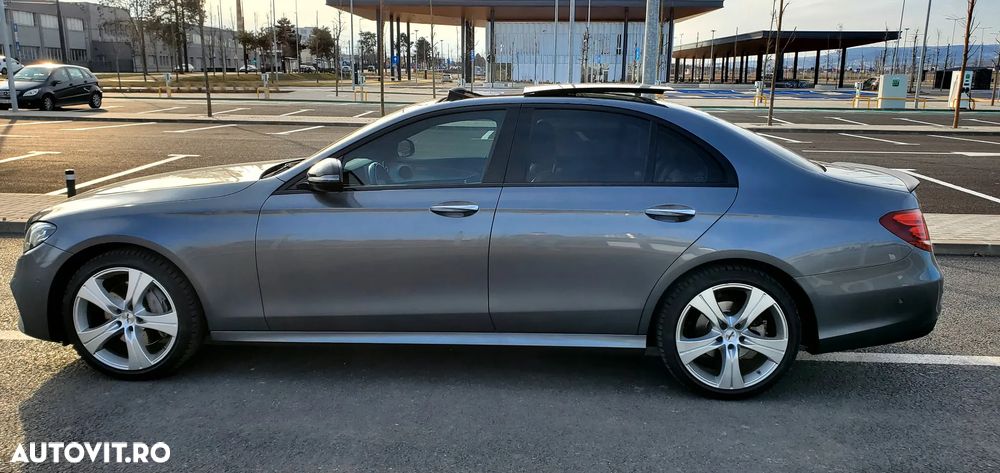 Mercedes-Benz E 220 d 4Matic T 9G-TRONIC AMG Line - 10
