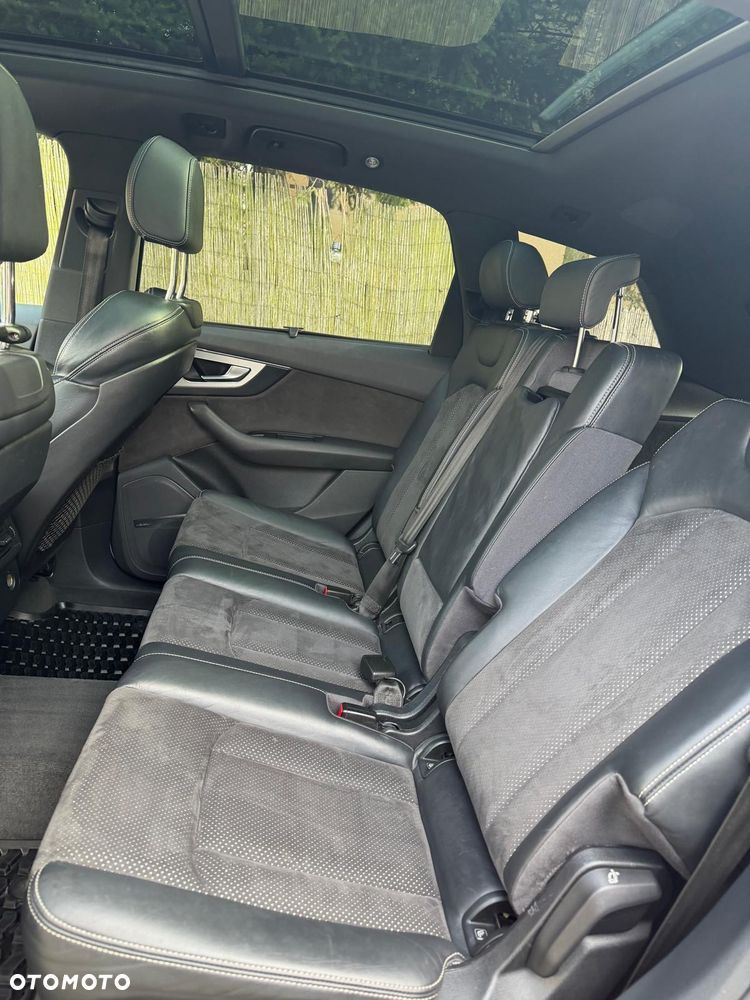 Audi Q7 - 15