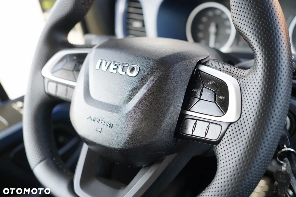 Iveco DAILY 35-140 / WYWROTKA  3 stronna  / BLIŹNIAK / HI-MATIC  / BLOKADA MOSTU / SPROWADZONY - 32
