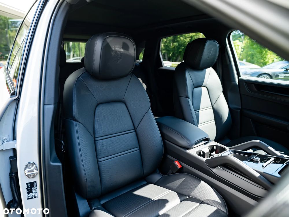 Porsche Cayenne Black Edition - 17