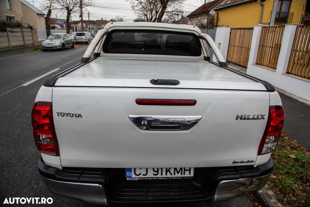 Toyota Hilux 4x4 Double Cab A/T Invincible - 5