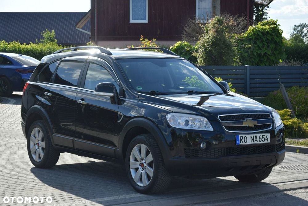 Chevrolet Captiva 2.0 4WD 7 Sitzer Automatik LT Exclusive - 4