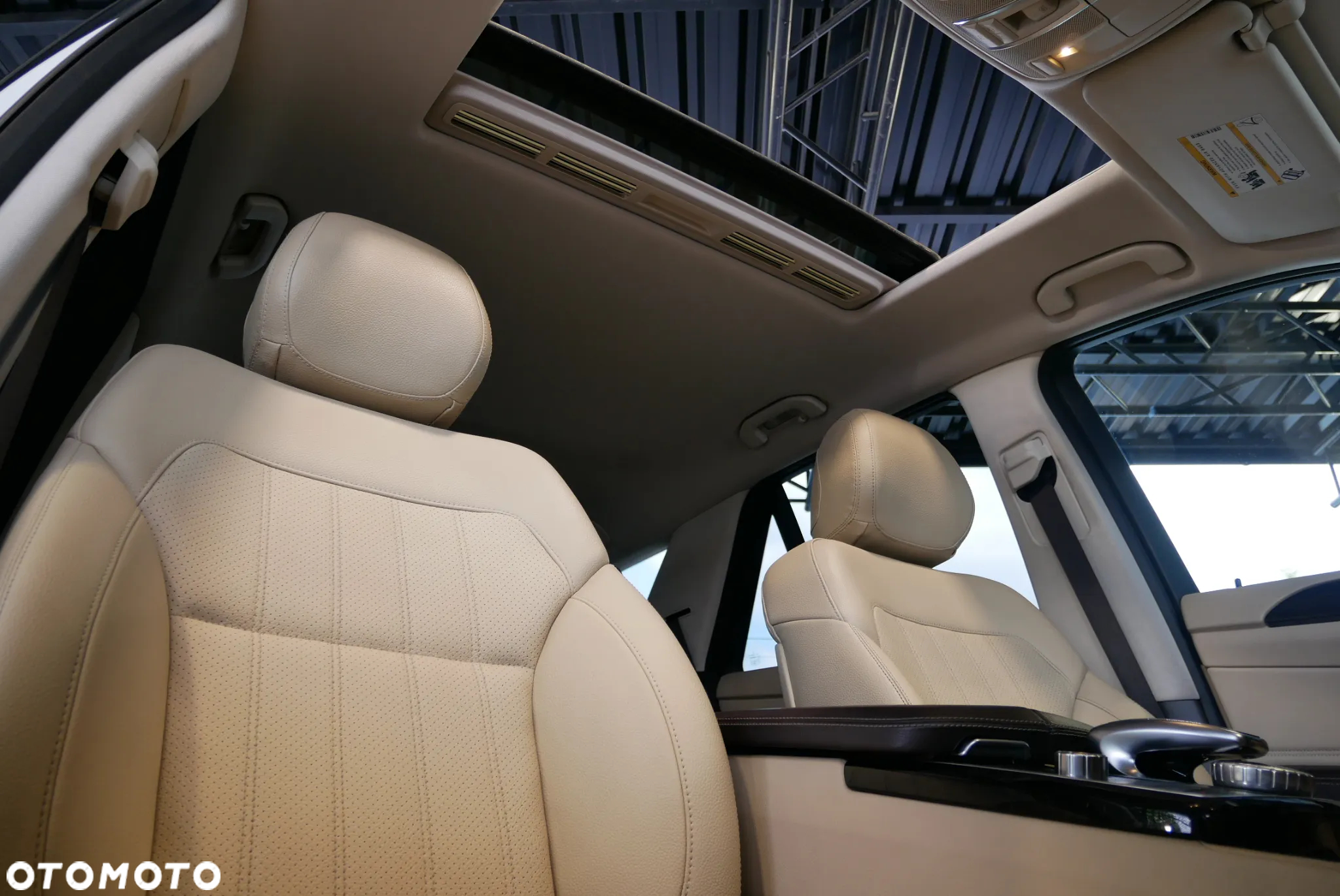 Mercedes-Benz GLE - 29