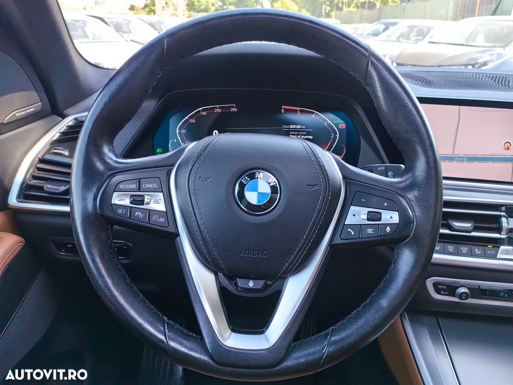 BMW X5 xDrive40d - 27