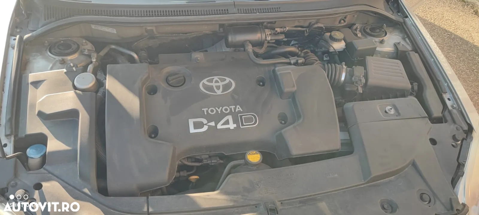Toyota Avensis 2.0 D4D S/W Sol - 5