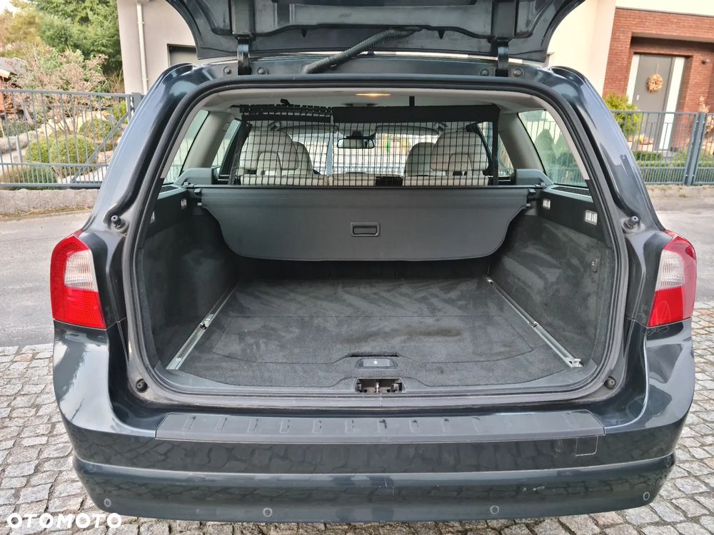 Volvo V70 D3 Summum - 33