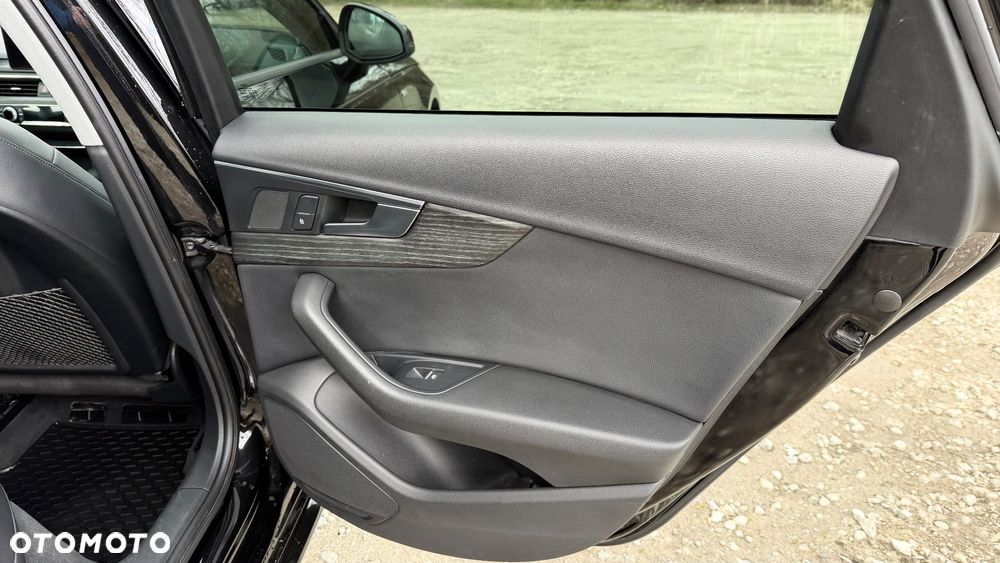 Audi A4 Limousine - 23