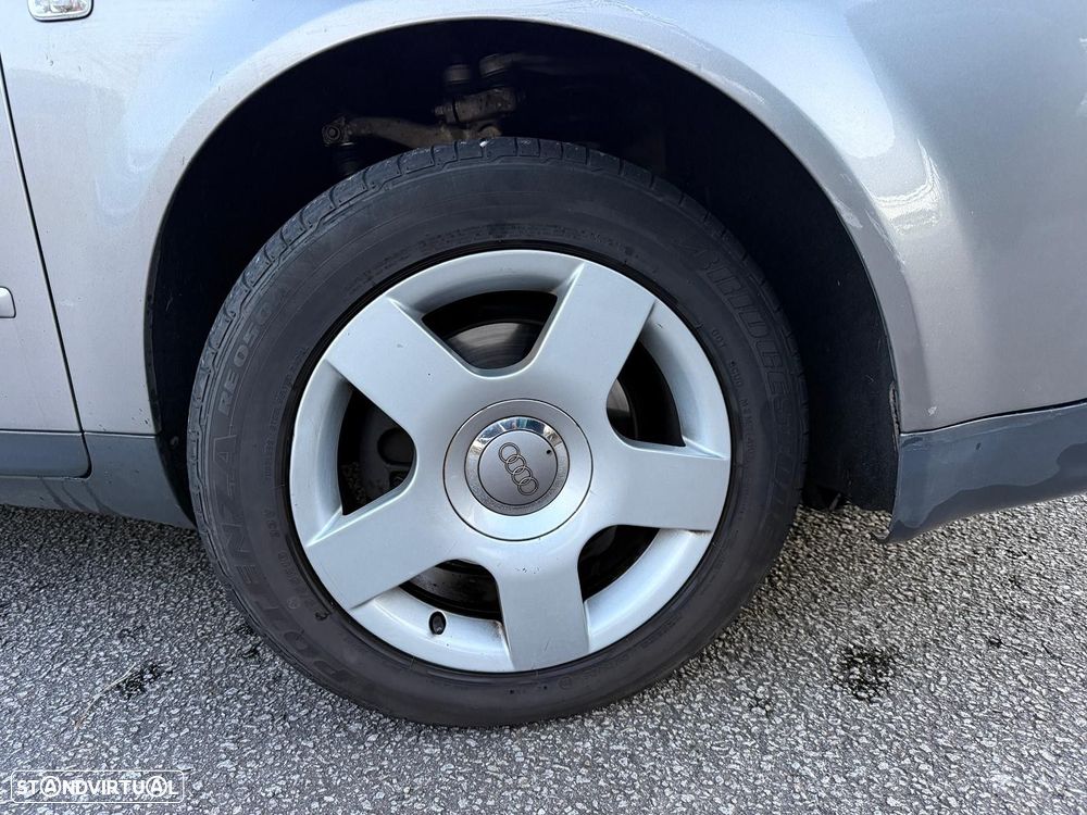 Audi A4 1.9 TDI m5 Sport - 12