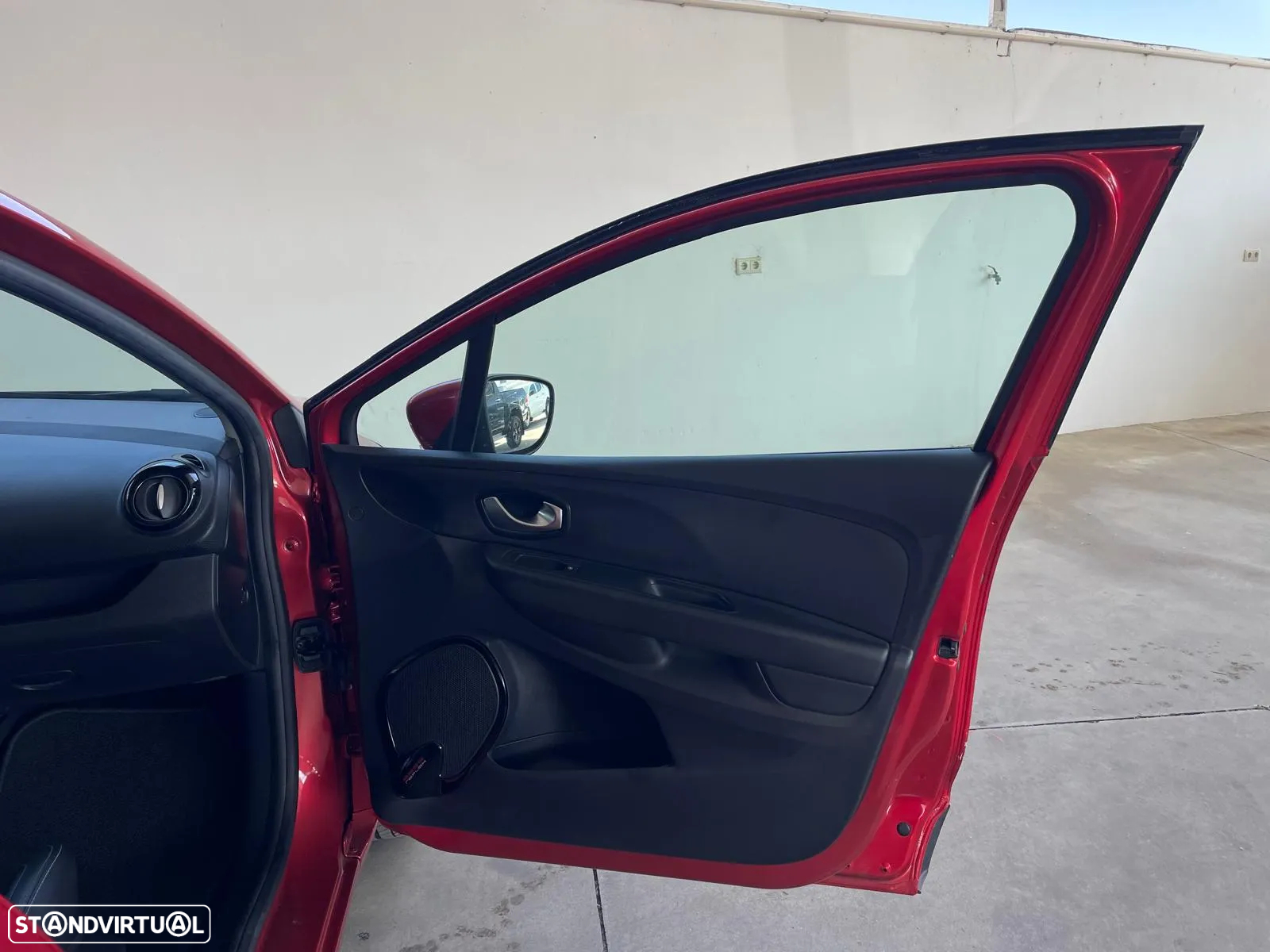 Renault Clio 0.9 TCe Limited - 31