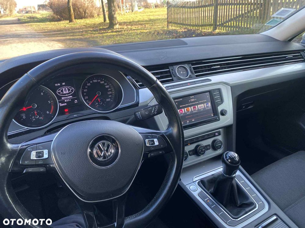 Volkswagen Passat Variant - 10