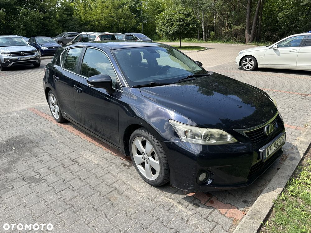 Lexus CT - 1