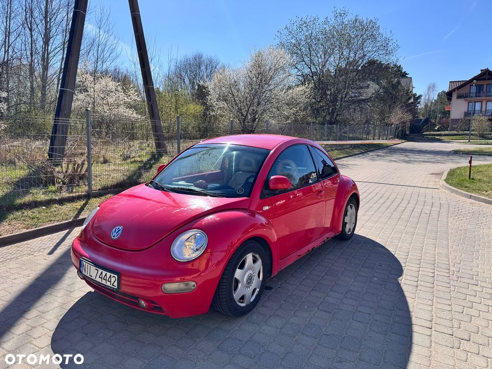 Volkswagen New Beetle - 2