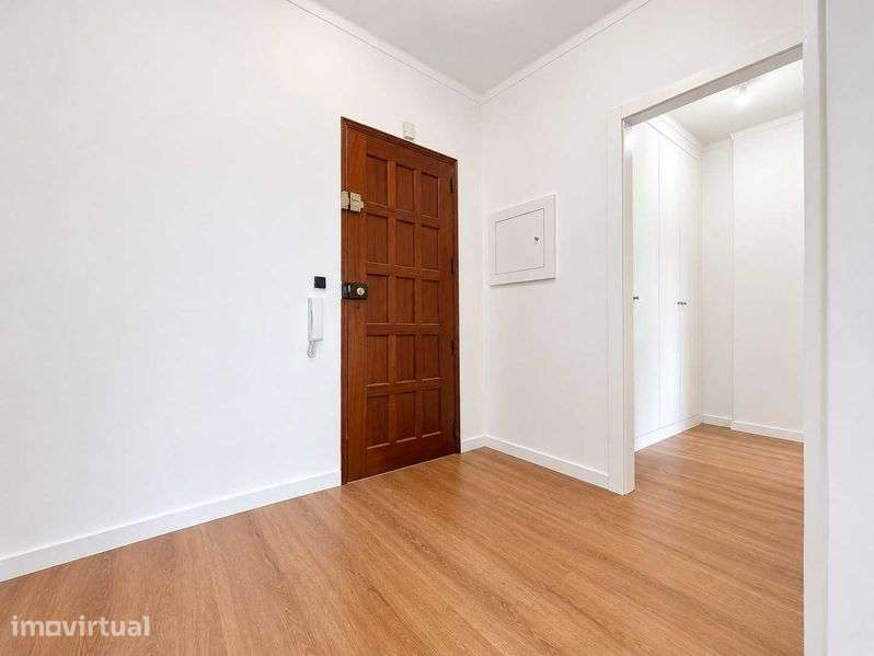 Apartamento T3 Av. Marques de Pombal com garagem - Grande imagem: 5/12