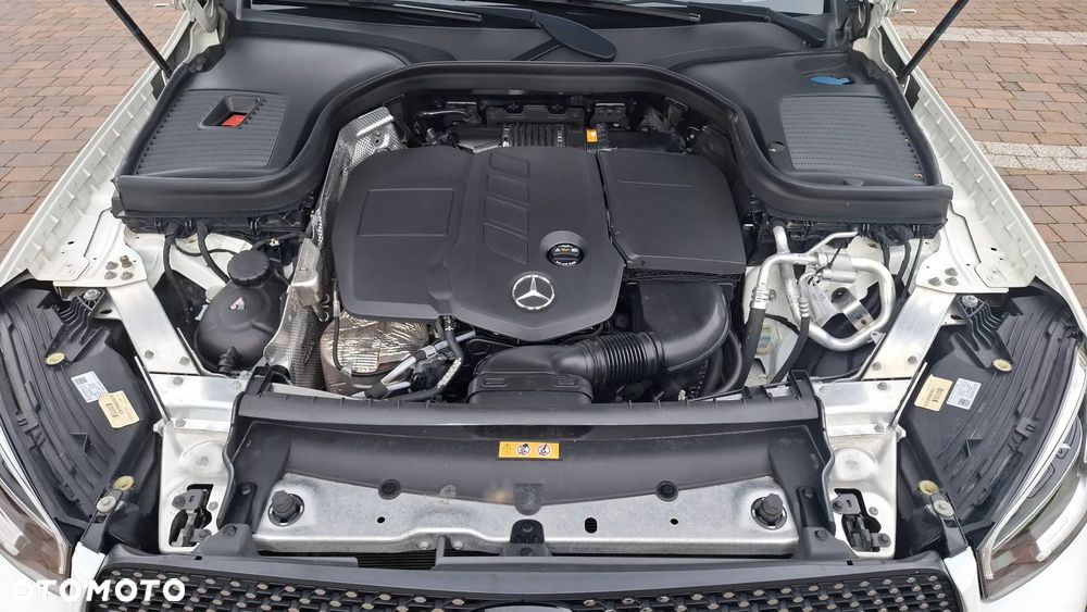 Mercedes-Benz GLC 200 d 4Matic 9G-TRONIC Exclusive - 29