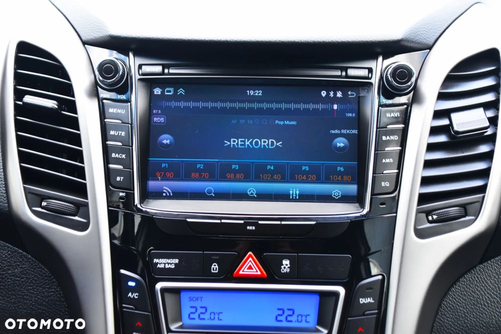 Hyundai i30 blue 1.6 CRDi Trend - 20