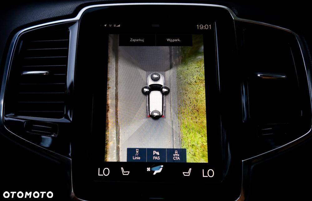 Volvo XC 90 T6 AWD Momentum - 26