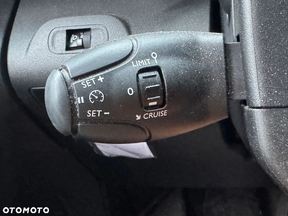 Citroën BERLINGO - 17