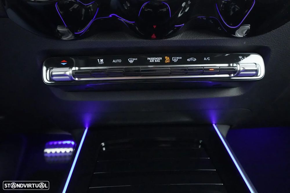 Mercedes-Benz GLB 180 d AMG Line - 23