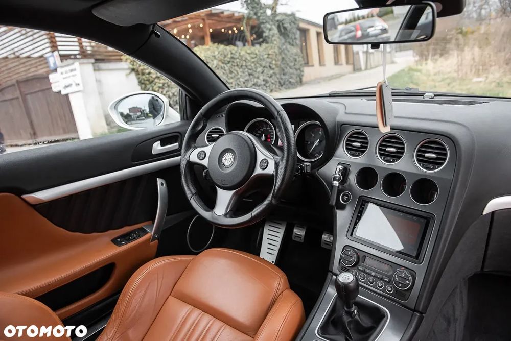 Alfa Romeo Brera 2.4JTDM - 25