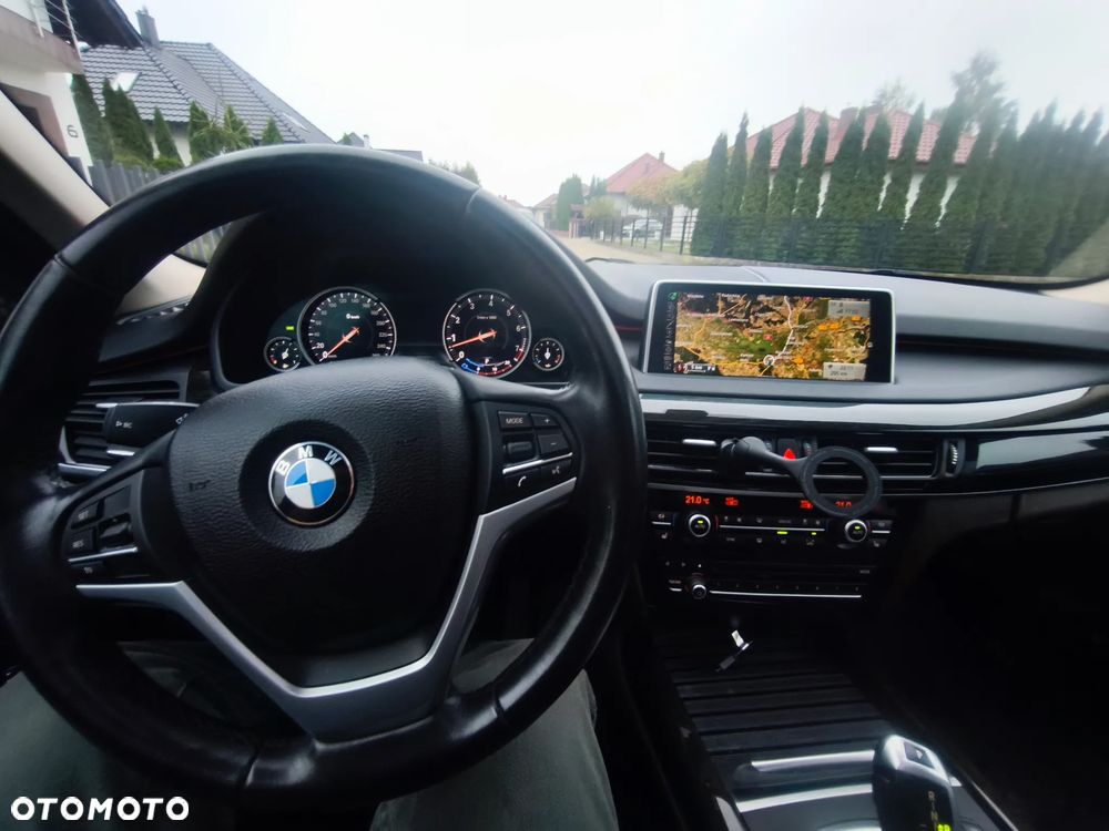 BMW X5 xDrive35i - 18