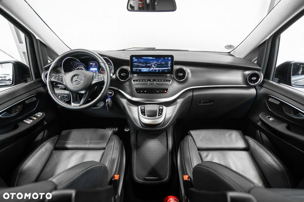 Mercedes-Benz Klasa V 250 d lang 4Matic 9G-TRONIC Avantgarde Edition 2023 - 21