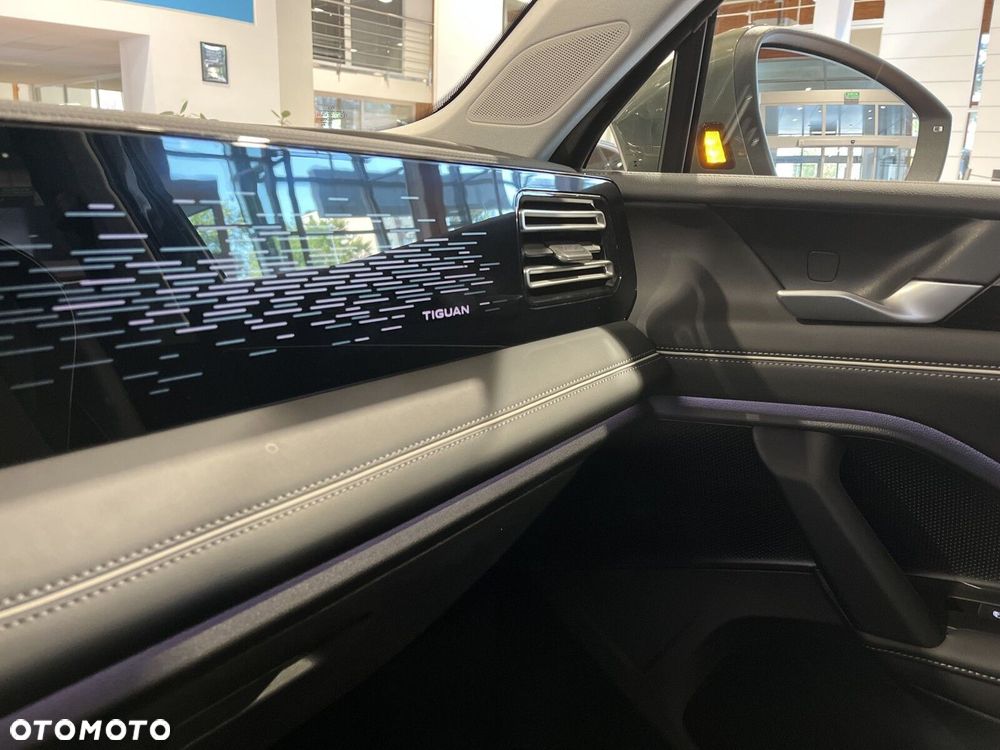 Volkswagen Tiguan 1.5 eTSI Elegance DSG - 23