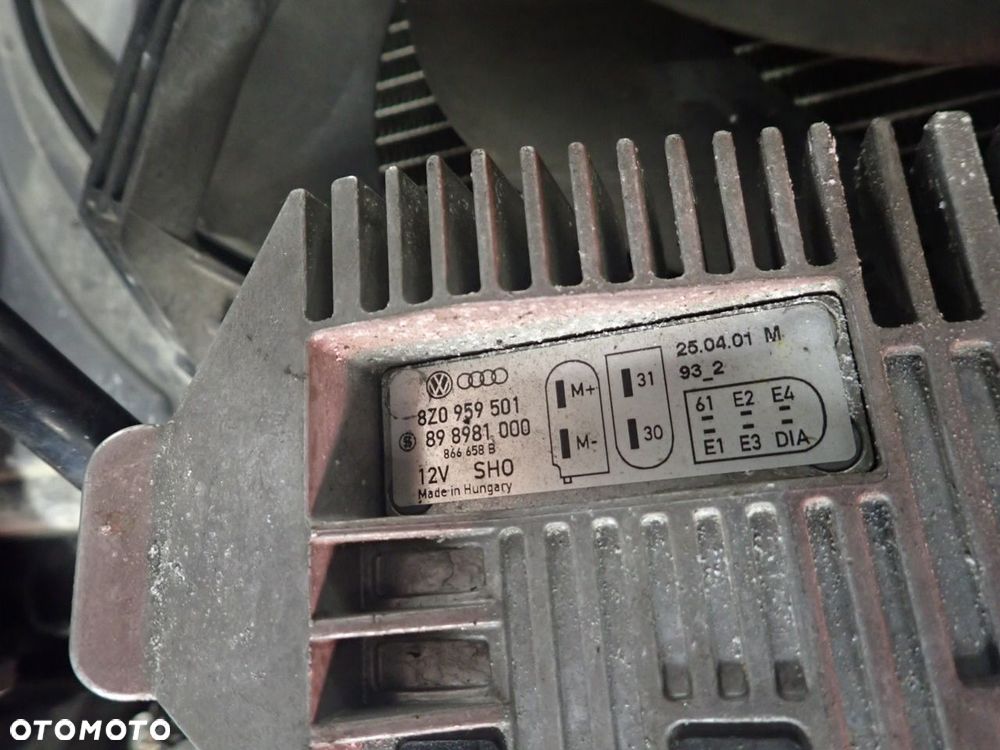 PAS PRZEDNI KOMPLET AUDI A2 1.4 TDI - 14