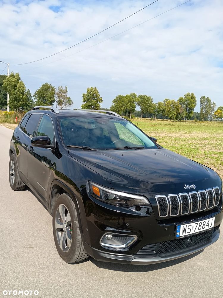 Jeep Cherokee - 4