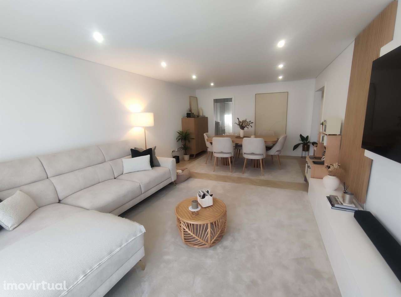 Apartamento  T3 Luxo 2 Suites, Varandas, Arrecadação e Garagem - Grande imagem: 5/60