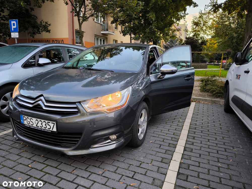 Citroën C4 1.4 VTi Attraction - 1