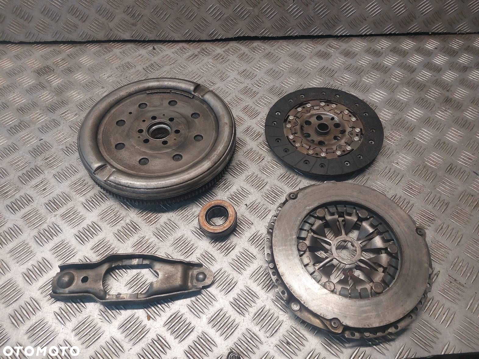 KOŁO DWUMASOWE TARCZA DOCISK ŁOŻYSKO VW JETTA V 1.9 TDI 415025010 323064110 - 6