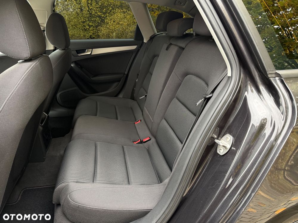 Audi A4 Avant - 16