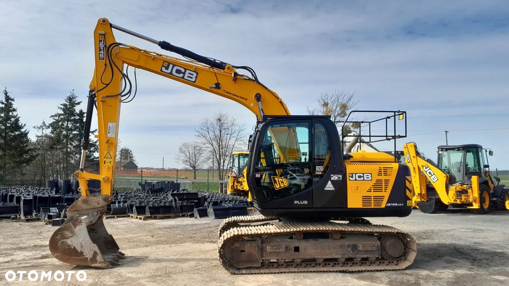 JCB JS 145 LC - 4