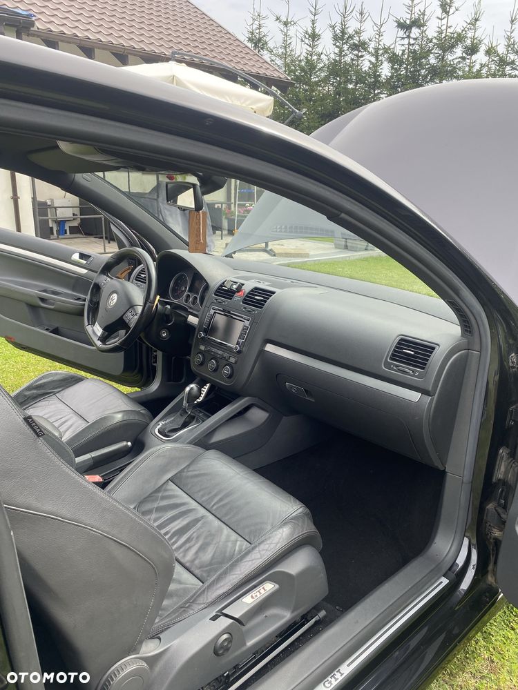 Volkswagen Golf - 6