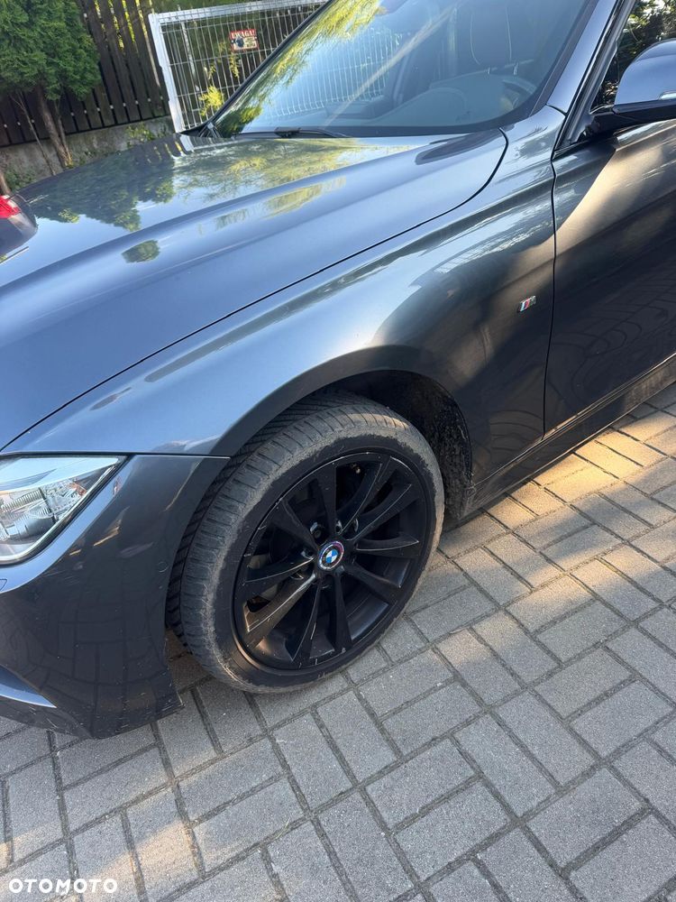 BMW Seria 3 - 16
