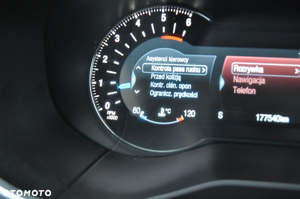 Ford S-Max 2.0 TDCi Titanium - 26